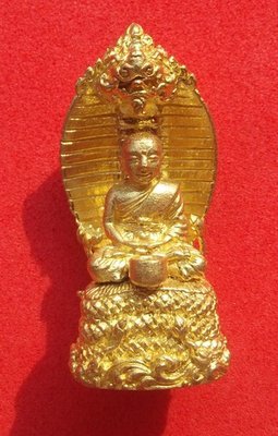 Pra Upakut Maha Sethee Nuea Tong Rakang Maha Sethee Chana Marn (limited edition) #35 - Luang Phu Naen Kampiro - Wat Ban Kaset Tung Sethee 4 x 1.8 Cm Pra Upakut Maha Sethee Nuea Tong Rakang Maha Sethee Chana Marn (limited edition) #35 - Luang Phu Naen Kampiro - Wat Ban Kaset Tung Sethee 4 x 1.8 Cm