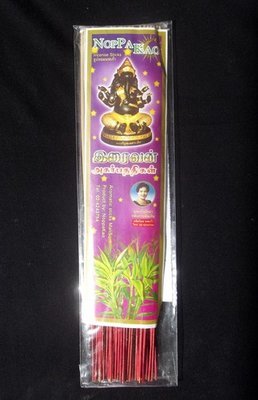 Erawan Luxury Incense Sticks (Finest Quality) - Guan Im Ngern Aroma (Silver Kwan Yin Goddess Plant) - 12 Inches long - Circa 60 sticks - Noppakao brand - 65 Grams Erawan Luxury Incense Sticks (Finest Quality) - Guan Im Ngern Aroma (Silver Kwan Yin Goddess Plant) - 12 Inches long - Circa 60 sticks - Noppakao brand - 65 Grams
