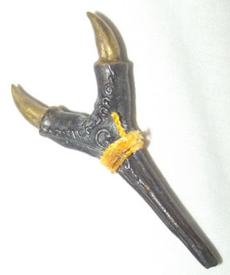 Dueay Ngu Hlueam Ongk Kroo Mad Daay Akom - Sacred Boa Spur with Russian Diamond for Gambling, Charm and Mercy - LP Kambu, PT Kloi, LP Iad + LP Khai Blessing Dueay Ngu Hlueam Ongk Kroo Mad Daay Akom - Sacred Boa Spur with Russian Diamond for Gambling, Charm and Mercy - LP Kambu, PT Kloi, LP Iad + LP Khai Blessing