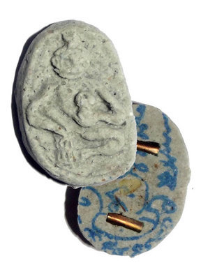 Por Ngad Mad Jidt Tam Sanaeh Saw Hlong Ongk Kroo - Sexual Attraction and Gambling Ghost Charm - Nuea Pong Prai Hongs Rong Mangorn + 2 Takrut + Chin Aathan - Ajarn Surapat Por Ngad Mad Jidt Tam Sanaeh Saw Hlong Ongk Kroo - Sexual Attraction and Gambling Ghost Charm - Nuea Pong Prai Hongs Rong Mangorn + 2 Takrut + Chin Aathan - Ajarn Surapat
