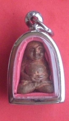Pra Sangkajjai (Loi Ongk - no hair) Pim Ikkiw Chang - Song Nam 54 edition - Nuea Tong Daeng Tuean - Por Tan Bun Hai - Wat Ta Muang (case included) Pra Sangkajjai (Loi Ongk - no hair) Pim Ikkiw Chang - Song Nam 54 edition - Nuea Tong Daeng Tuean - Por Tan Bun Hai - Wat Ta Muang (case included)