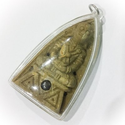 Pra Ngang Maha Saneh Ongk Kroo - Pim Yai (large size) - Nuea Pong Maha Sanaeh + 3 Takrut + Pratat + Lek Lai - Ajarn Kom Traiwaet - 7 x 4 Cm Pra Ngang Maha Saneh Ongk Kroo - Pim Yai (large size) - Nuea Pong Maha Sanaeh + 3 Takrut + Pratat + Lek Lai - Ajarn Kom Traiwaet - 7 x 4 Cm