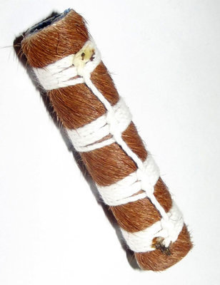 Takrut Ma Glom Nang (Ma Saep Nang) 'Dork Kroo' See Bo - 'Sang Hor Chan' edition 2555 BE - Horse Skin wrapped Leaden Yantra with 4 Cord Spell Knots for Enchantment - Kroo Ba Lerd Wat Tung Man Dtai Takrut Ma Glom Nang (Ma Saep Nang) 'Dork Kroo' See Bo - 'Sang Hor Chan' edition 2555 BE - Horse Skin wrapped Leaden Yantra with 4 Cord Spell Knots for Enchantment - Kroo Ba Lerd Wat Tung Man Dtai