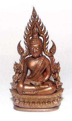 Pra Putta Chinarat (Loi Ongk Statuette) 'Jom Rachan' (Warrior King) edition 2555 BE - Nuea Bronze Nork (Sacred Bronze + Yantra Foils) - Wat Pra Sri Radtana Maha Tat (Pitsanuloke) Pra Putta Chinarat (Loi Ongk Statuette) 'Jom Rachan' (Warrior King) edition 2555 BE - Nuea Bronze Nork (Sacred Bronze + Yantra Foils) - Wat Pra Sri Radtana Maha Tat (Pitsanuloke)
