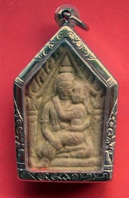 Phra Khun Phaen Um Nang (2519 BE) by Luang Phor Suang (500 Year Old Monk) - blessed again at Wat Sutat by many great Masters (case included) Phra Khun Phaen Um Nang (2519 BE) by Luang Phor Suang (500 Year Old Monk) - blessed again at Wat Sutat by many great Masters (case included)
