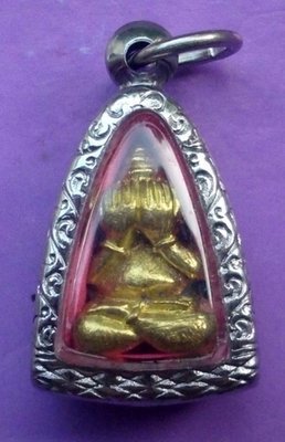 Pra Pid Ta Hua Bai Sri (Sangkajjai) - Nuea Tong Rakang - Wai Kroo Jatukam Ramatep '54 edition - Invocation Ceremony by Ajarn Apong Sagul Amorn Pra Pid Ta Hua Bai Sri (Sangkajjai) - Nuea Tong Rakang - Wai Kroo Jatukam Ramatep '54 edition - Invocation Ceremony by Ajarn Apong Sagul Amorn