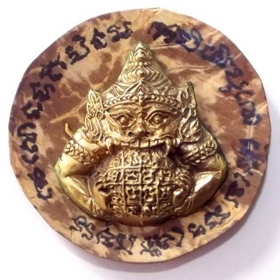 Pra Rahu Om Jantr in 'Nuea Tong Rakang' + 'Gala Ta Diaw Jarn Mer' One Eyed Coconut Shell with Hand Inscriptions from Luang Por Prohm of Wat Ban Suan Pra Rahu Om Jantr in 'Nuea Tong Rakang' + 'Gala Ta Diaw Jarn Mer' One Eyed Coconut Shell with Hand Inscriptions from Luang Por Prohm of Wat Ban Suan