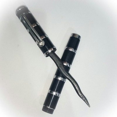 Mitmor Lek Nam Pi Exorcist Knife - Ritual Dagger for Protection, Demon Banishing, Healing and Blessings - Disguised as Fountain Pen - Luang Phu Hongs Mitmor Lek Nam Pi Exorcist Knife - Ritual Dagger for Protection, Demon Banishing, Healing and Blessings - Disguised as Fountain Pen - Luang Phu Hongs
