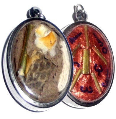 Hun Payont Hoeng Prai Kam Sa-In - Special Edition Khmer Ghost Whisperer Amulet for Gamblers & Seduction - Takrut, Snake Skin, Bone, + Dok Tong Flower - Ajarn Apichai Decha Hun Payont Hoeng Prai Kam Sa-In - Special Edition Khmer Ghost Whisperer Amulet for Gamblers & Seduction - Takrut, Snake Skin, Bone, + Dok Tong Flower - Ajarn Apichai Decha