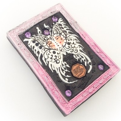 Taep Jamlaeng Butterfly King- Pim Glang Sariga Dong -Pink Frame Sacred Black Sariga & Maha Taep Powders - (1 Golden Ganesha Bucha 1 Look Namo Plug+ 4 Silver Takrut and 21 Gems)- Sae Yid 60 Edition Taep Jamlaeng Butterfly King- Pim Glang Sariga Dong -Pink Frame Sacred Black Sariga & Maha Taep Powders - (1 Golden Ganesha Bucha 1 Look Namo Plug+ 4 Silver Takrut and 21 Gems)- Sae Yid 60 Edition