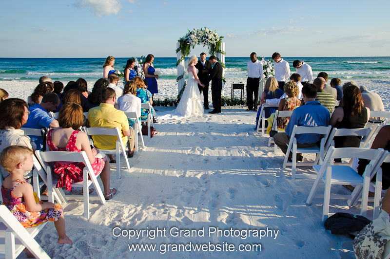 Pillars Of Love - Beach wedding Package