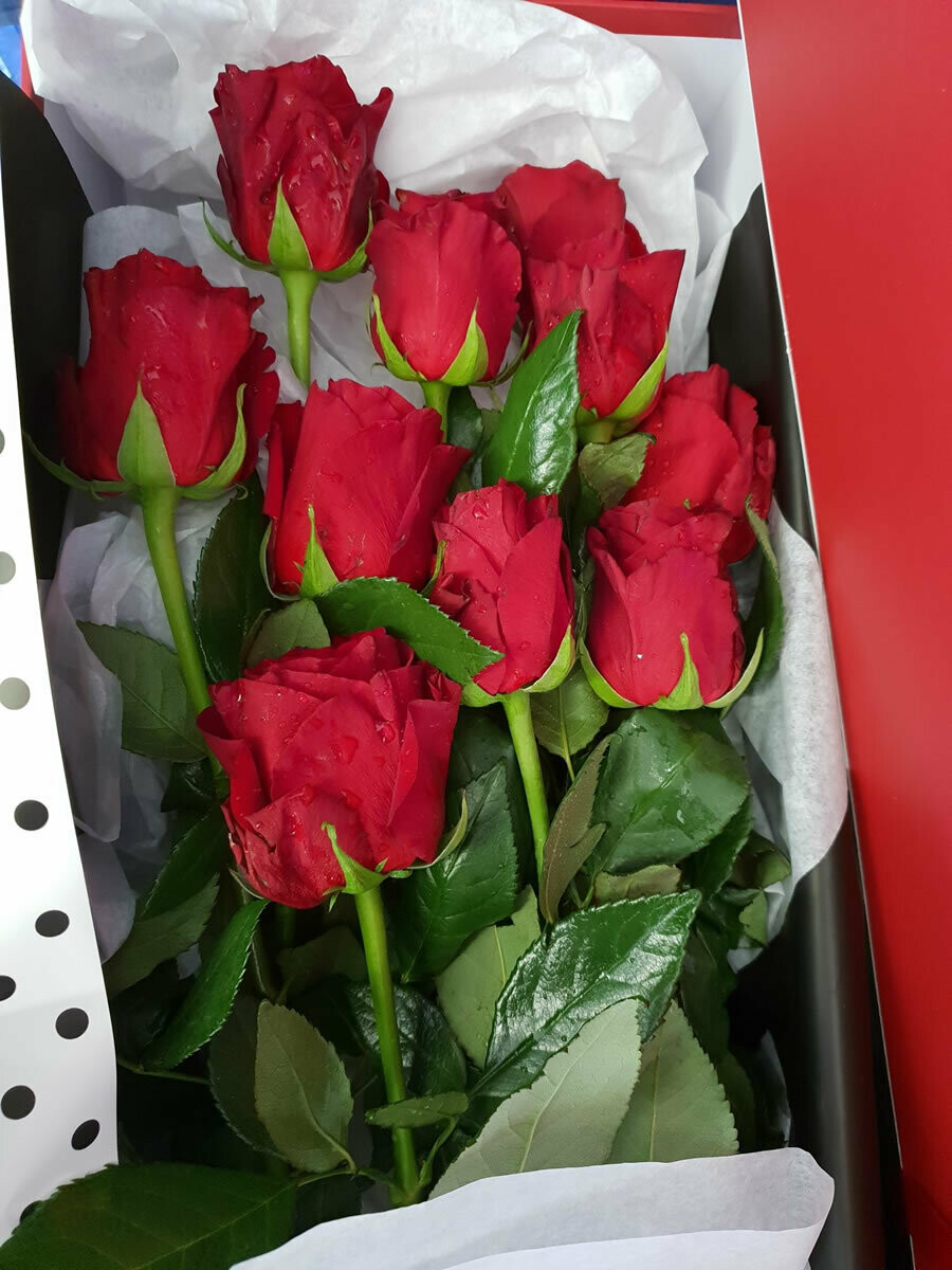 Romantic Roses in a Glamour Box Romantic Roses in a Glamour Box