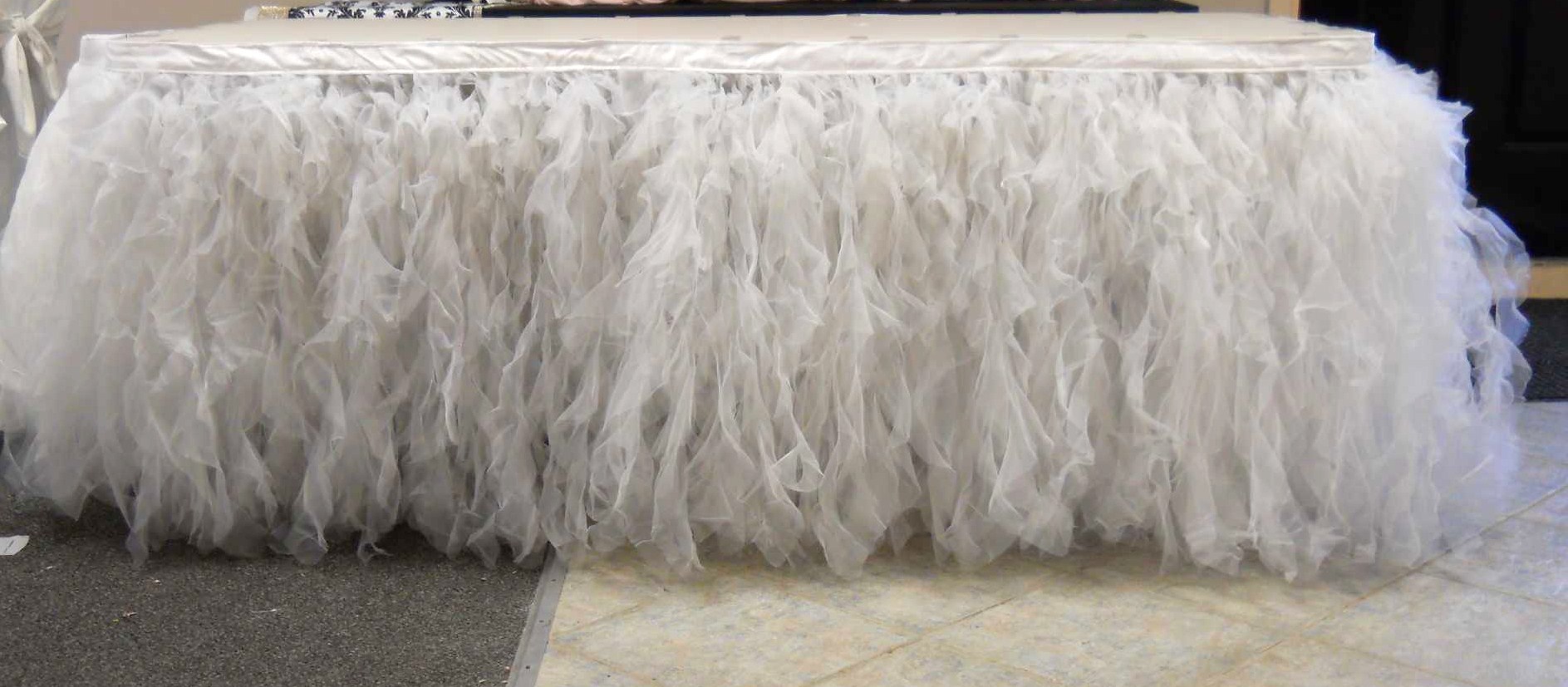 Organza Curled Willow Skirt (White) 00101