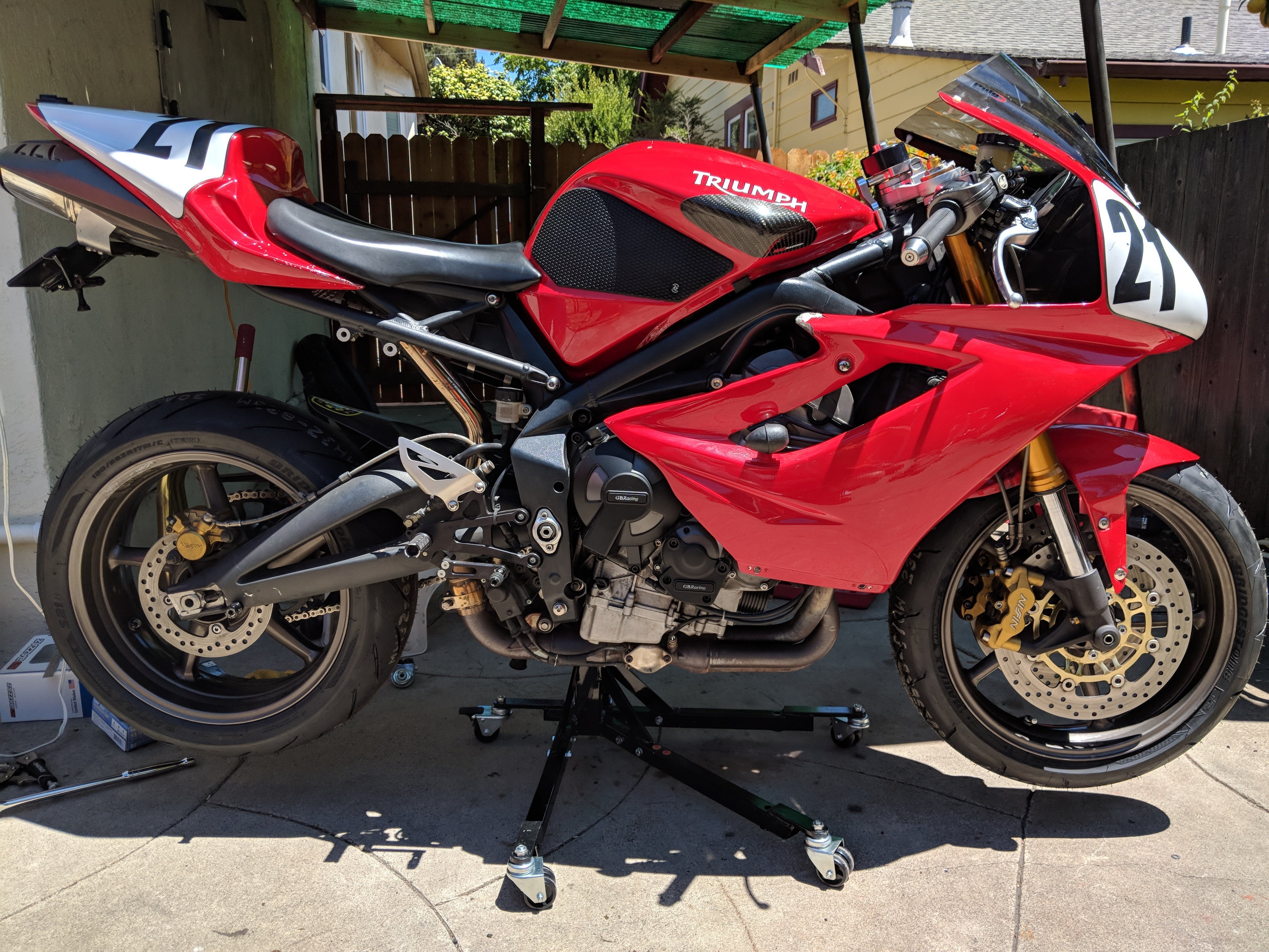Black Custom Paddock Style Side Lift Stands : 2018 Up Triumph 765 Street Triple Models