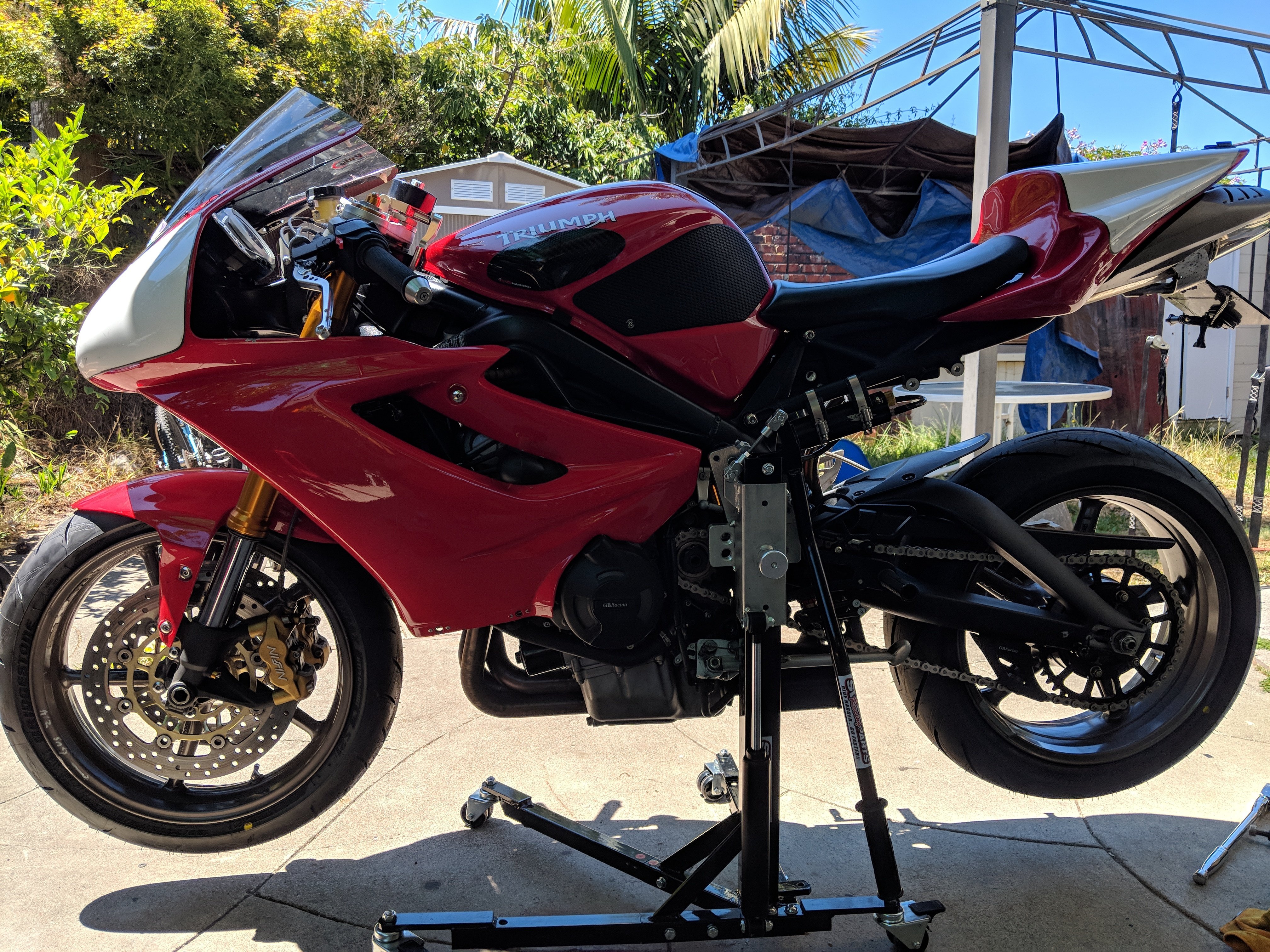 Black Custom Paddock Style Side Lift Stands : 2018 Up Triumph 765 Street Triple Models