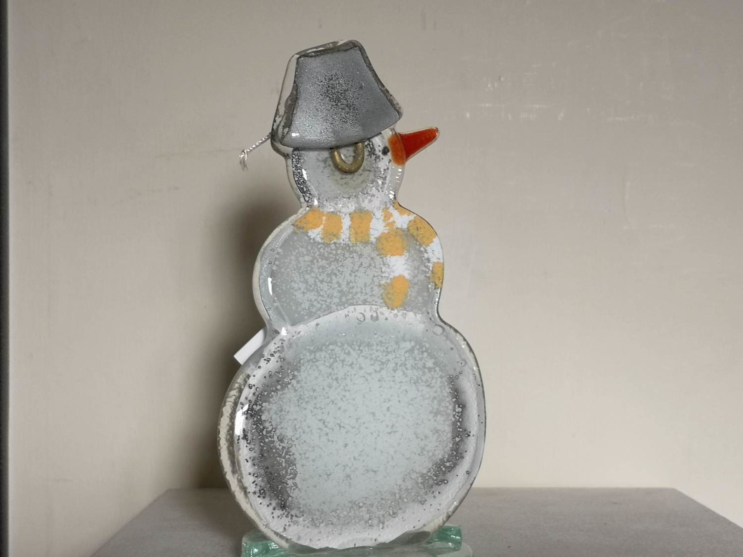 Nobile Glass Fused Glass Snowman in a Yellow Scarf Nobile Glass Fused Glass Snowman in a Yellow Scarf
