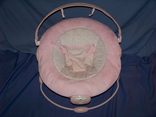 Boppy Bounce In Comfort Bouncer Pink