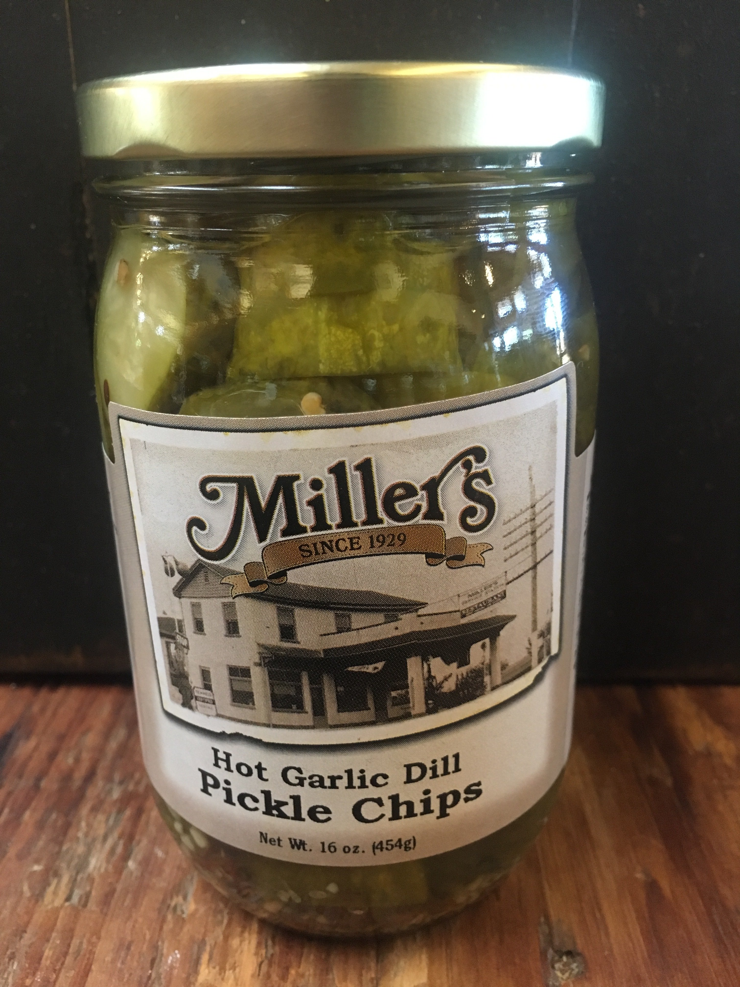 Hot Garlic Dill Pickle Chips 16oz 00032