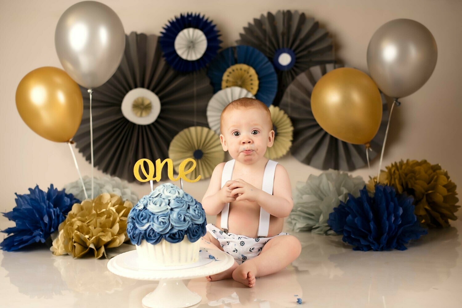 Cake Smash Photoshoot - Studio Cake Smash Photoshoot - Studio