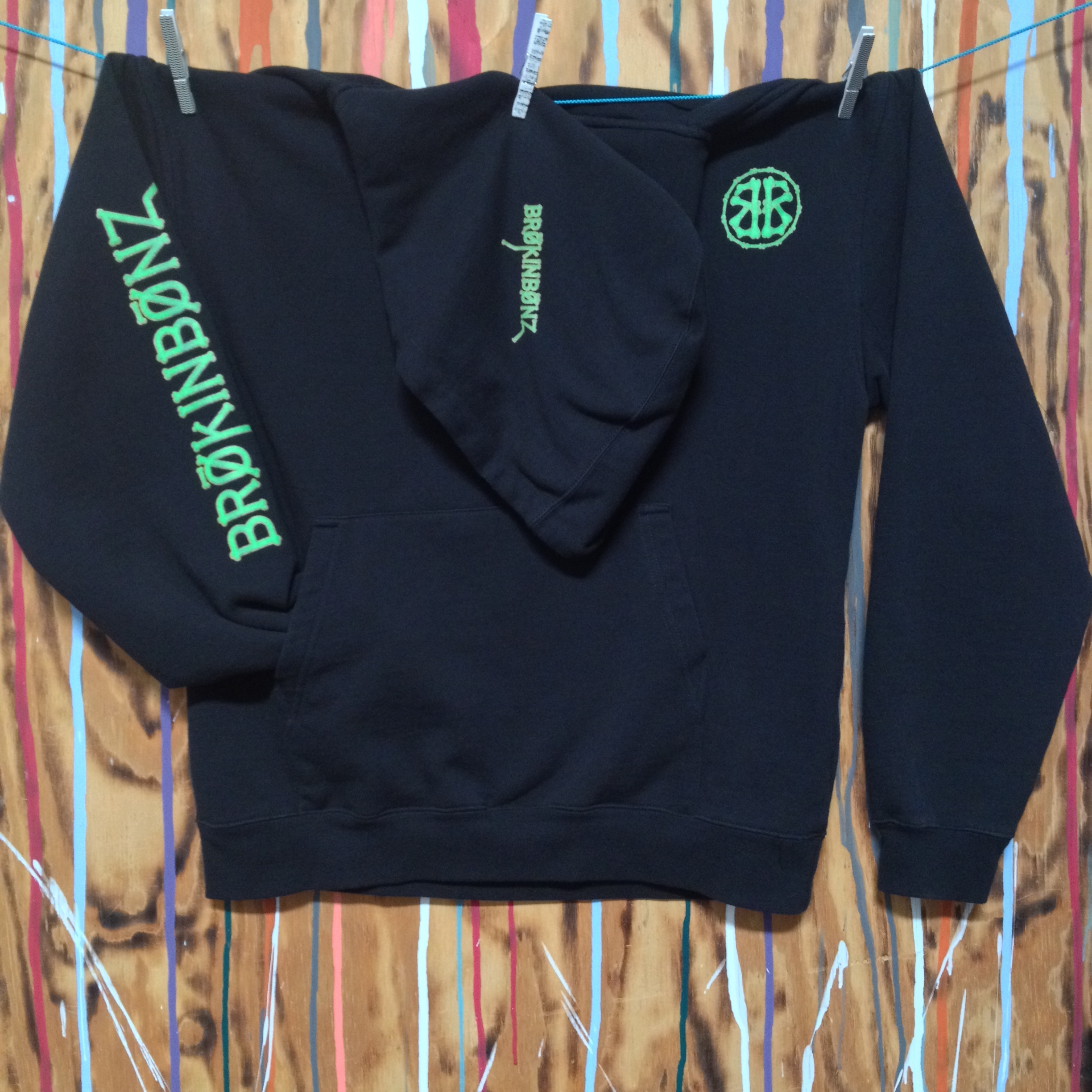 Original BRØKINBØNZ Unisex Pull Over Hoodie...Two design colors available OBBMUPOH