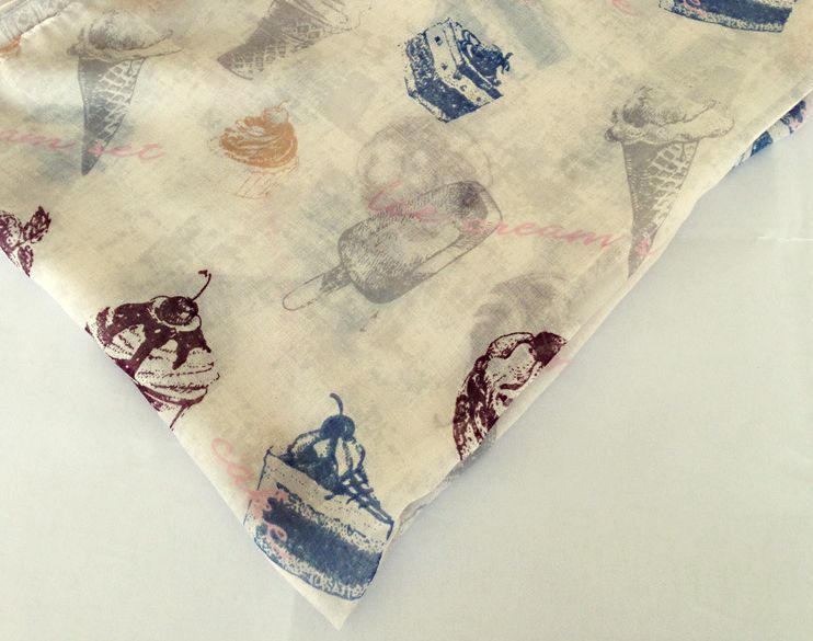 Pretty icon beige white long scarf