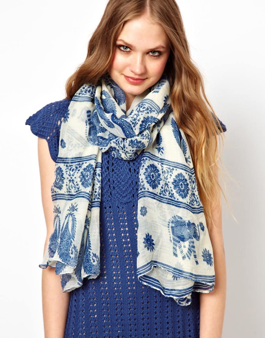 White blue totem flower long scarf