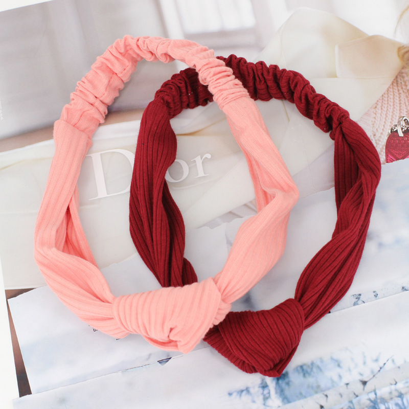 Knot stretch headband