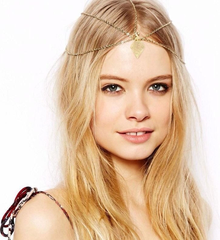 Dangling-diamond petal golden head chain 00552