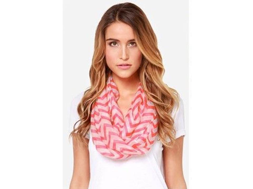 Beautiful waves infinity scarf