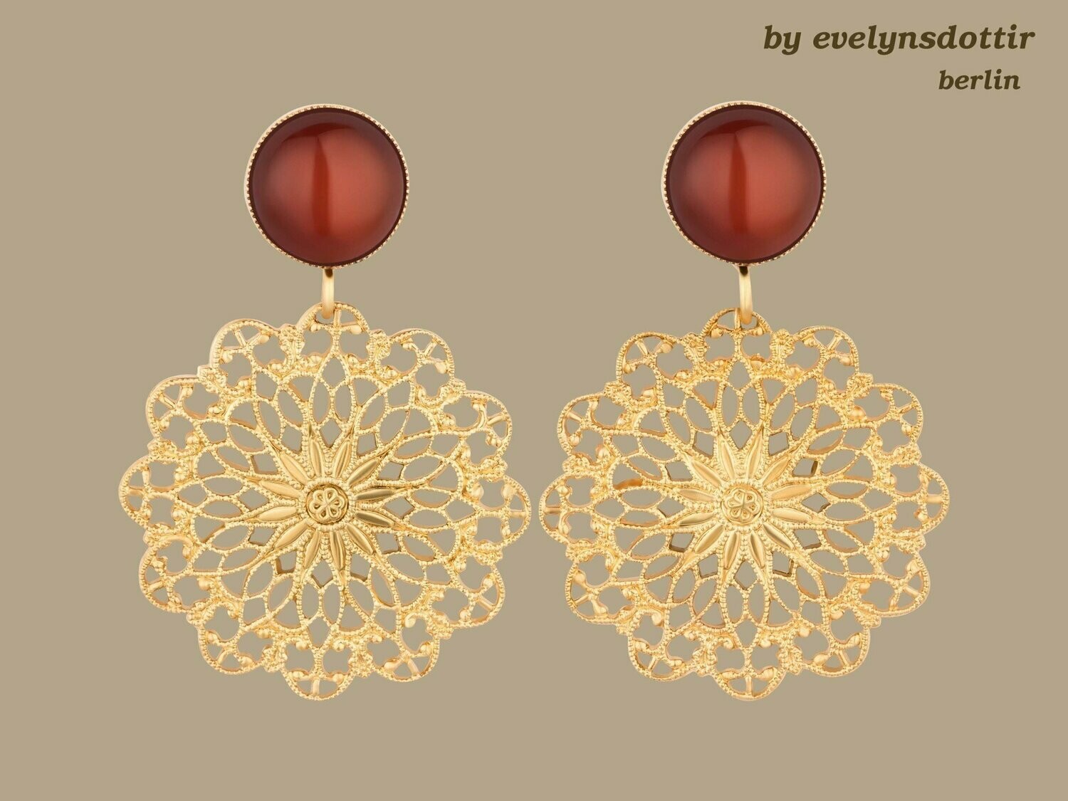 Echt vergoldete Ornament-Ohrringe mit echten T/ürkis-Perlen von evelynsdottir