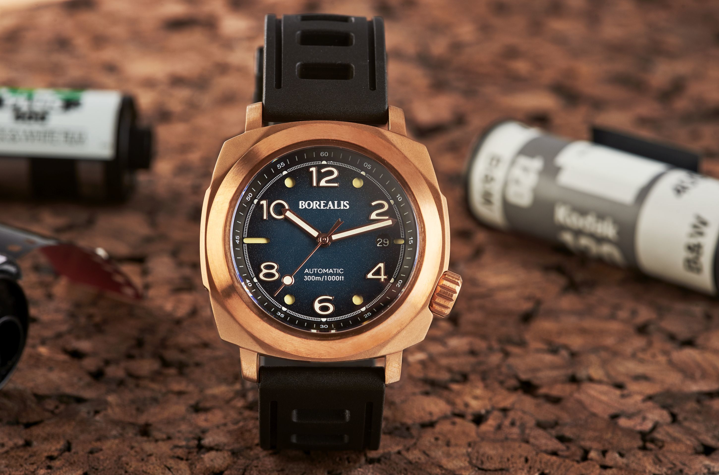 Borealis Navale CuSn8 Bronze 300m Diver Watch Miyota 9015 Fumed Blue Version CF Fixed Bezel BNAVALECFBLUE