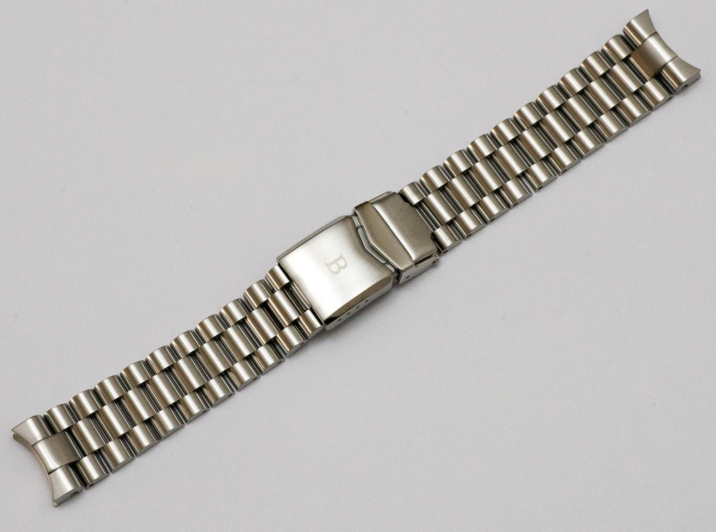 Borealis Estoril 300 Bracelet - Fits all versions