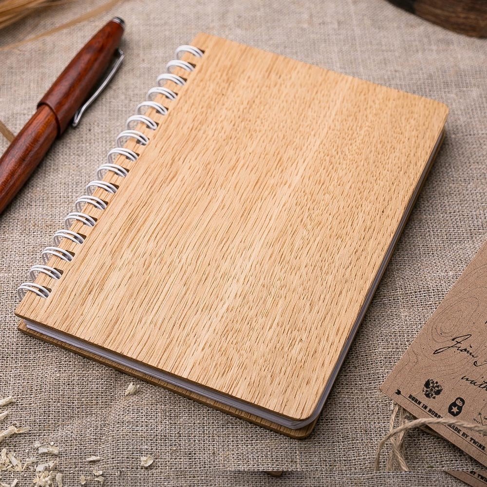 Записная книжка с обложкой древесины дуба. Гравировка имени или рисунка TW-Notebook-Oak1