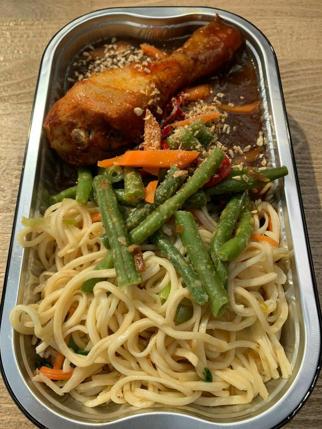 Indische kip met Chinese bami 500 gram Indische kip met Chinese bami 500 gram