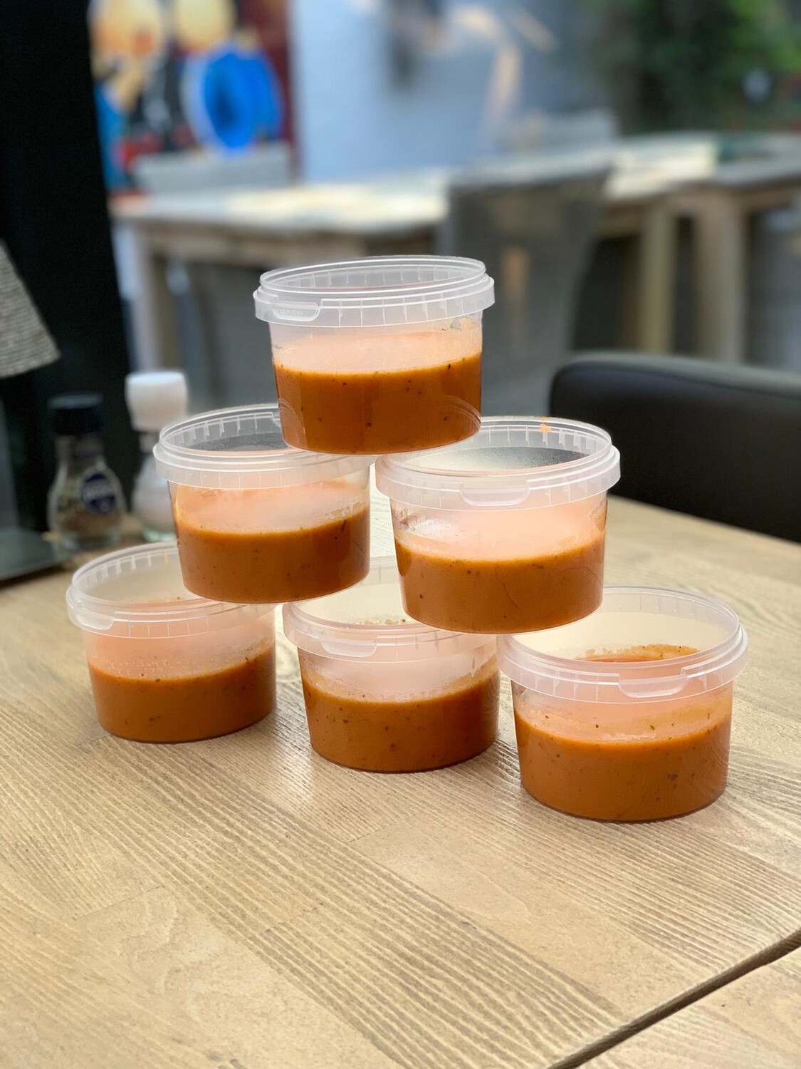 Romige tomatensoep 1 pers 300 ml of 500 ml 2 pers vegetarisch Romige tomatensoep 1 pers 300 ml of 500 ml 2 pers vegetarisch