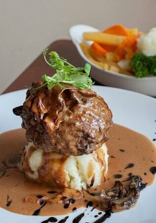 Pepper Sauced Burgers Pepper Sauced Burgers