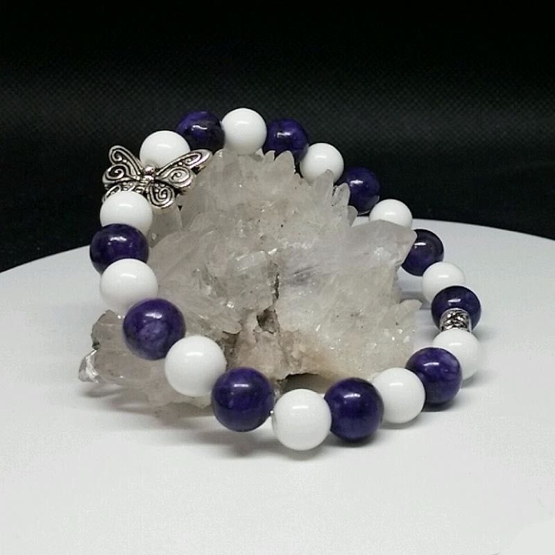 Tridacna and Charoite Tridacna and Charoite