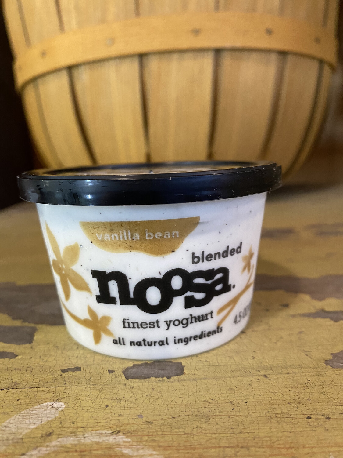 Noosa Yogurt | Vanilla Bean | 4.5oz Noosa Yogurt | Vanilla Bean | 4.5oz