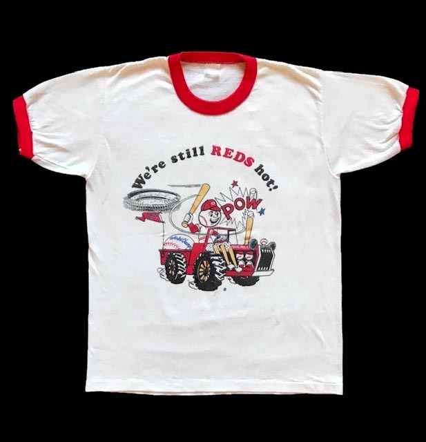 1975 World Champion Cincinnati Reds Souvenir T-shirt