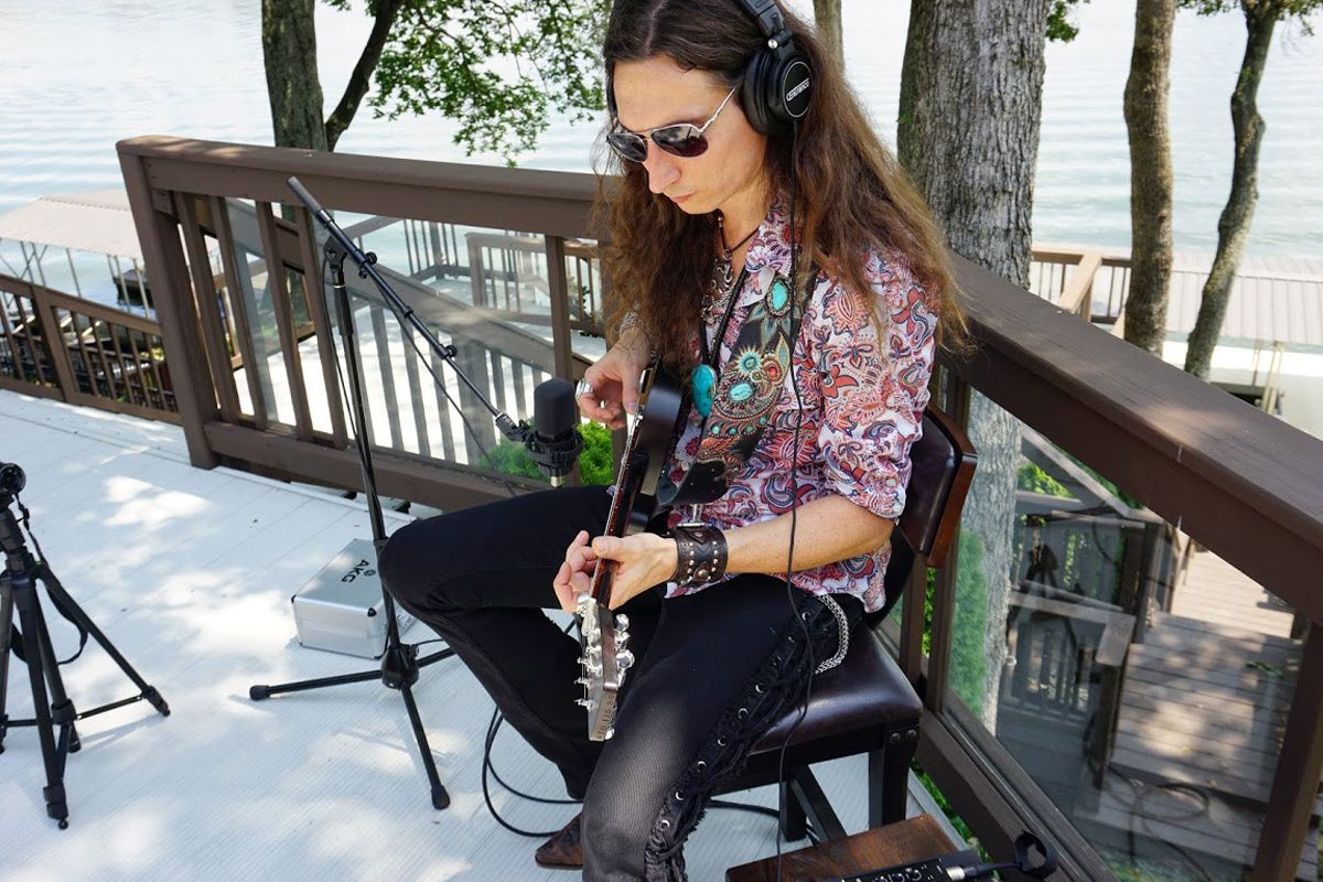 Cerene dB: Transparent Reference Headphones for Professionals and Audiophiles