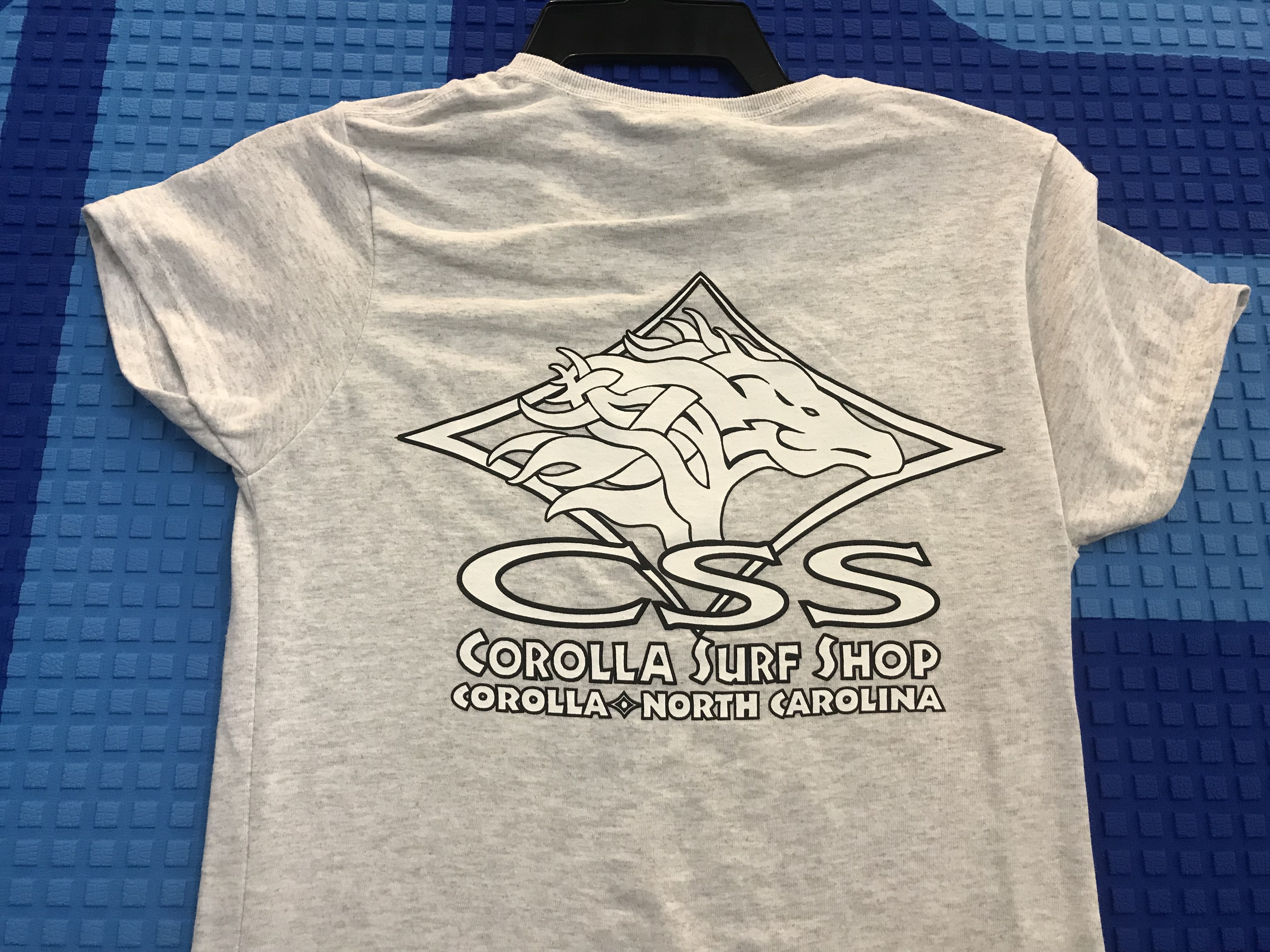 Heather Gray Women’s Tri-blend Tribal Tee S/XL 65216