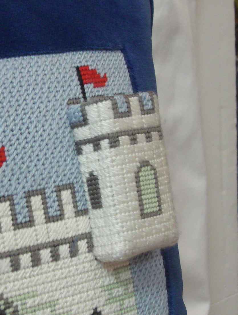 Castle Tooth Fairy Pillow (Julia's Needlework)