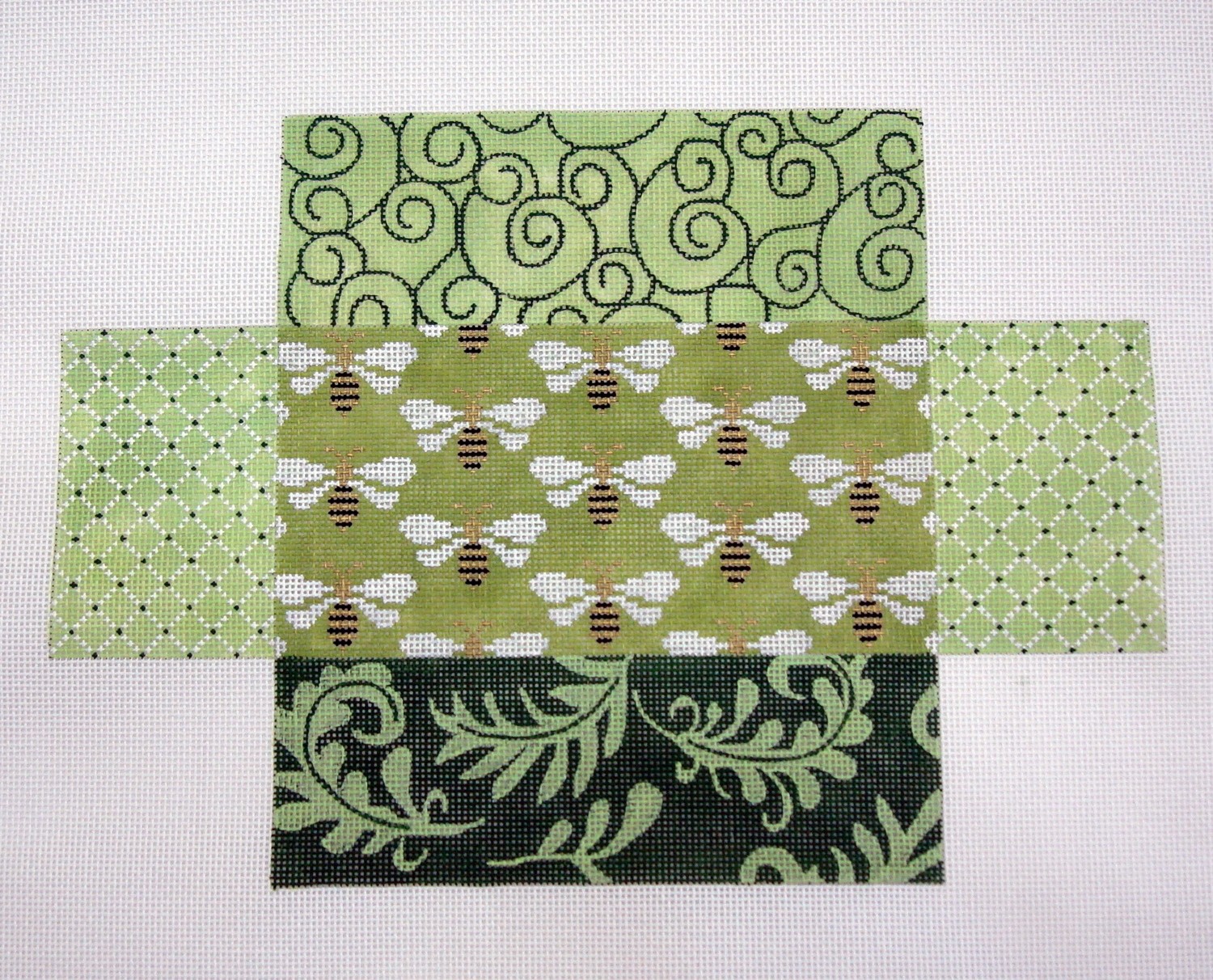 Green Patchwork Bees Brick Cover (JP Designs) Green Patchwork Bees Brick Cover (JP Designs)