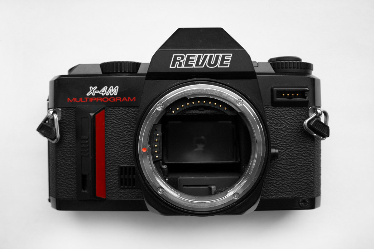 Revue X-4M