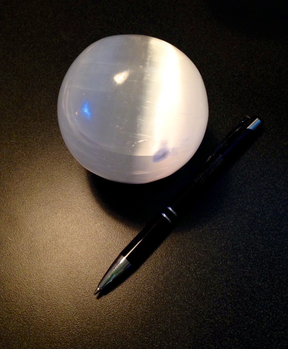Selenite Sphere - Med 00096