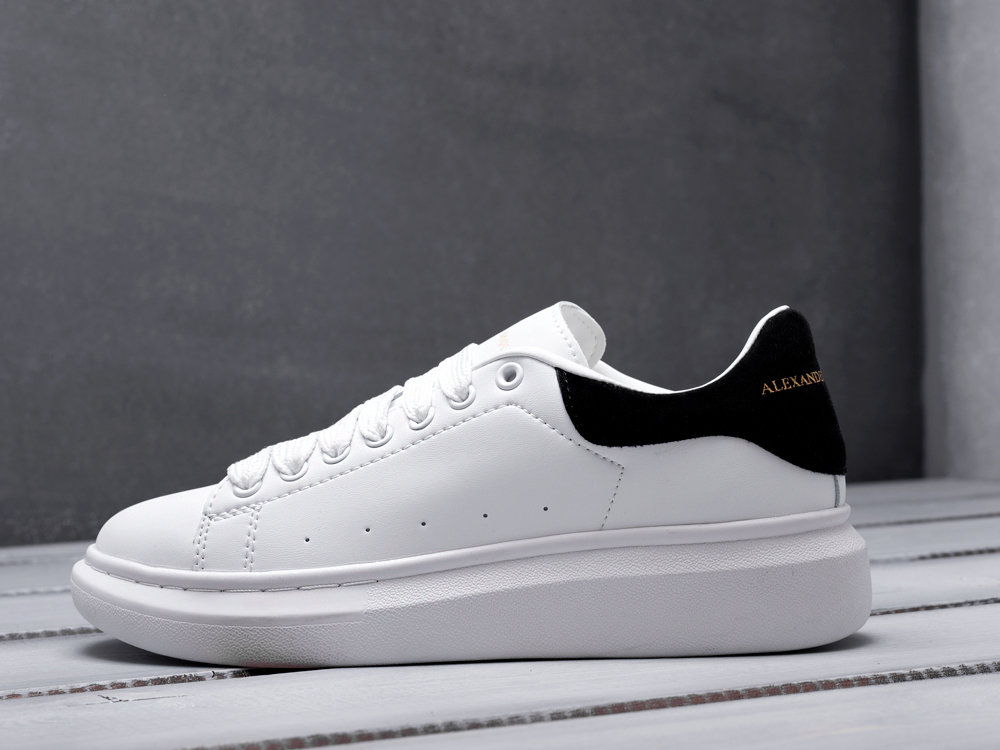 Alexander McQueen Lace-Up Sneaker 10839