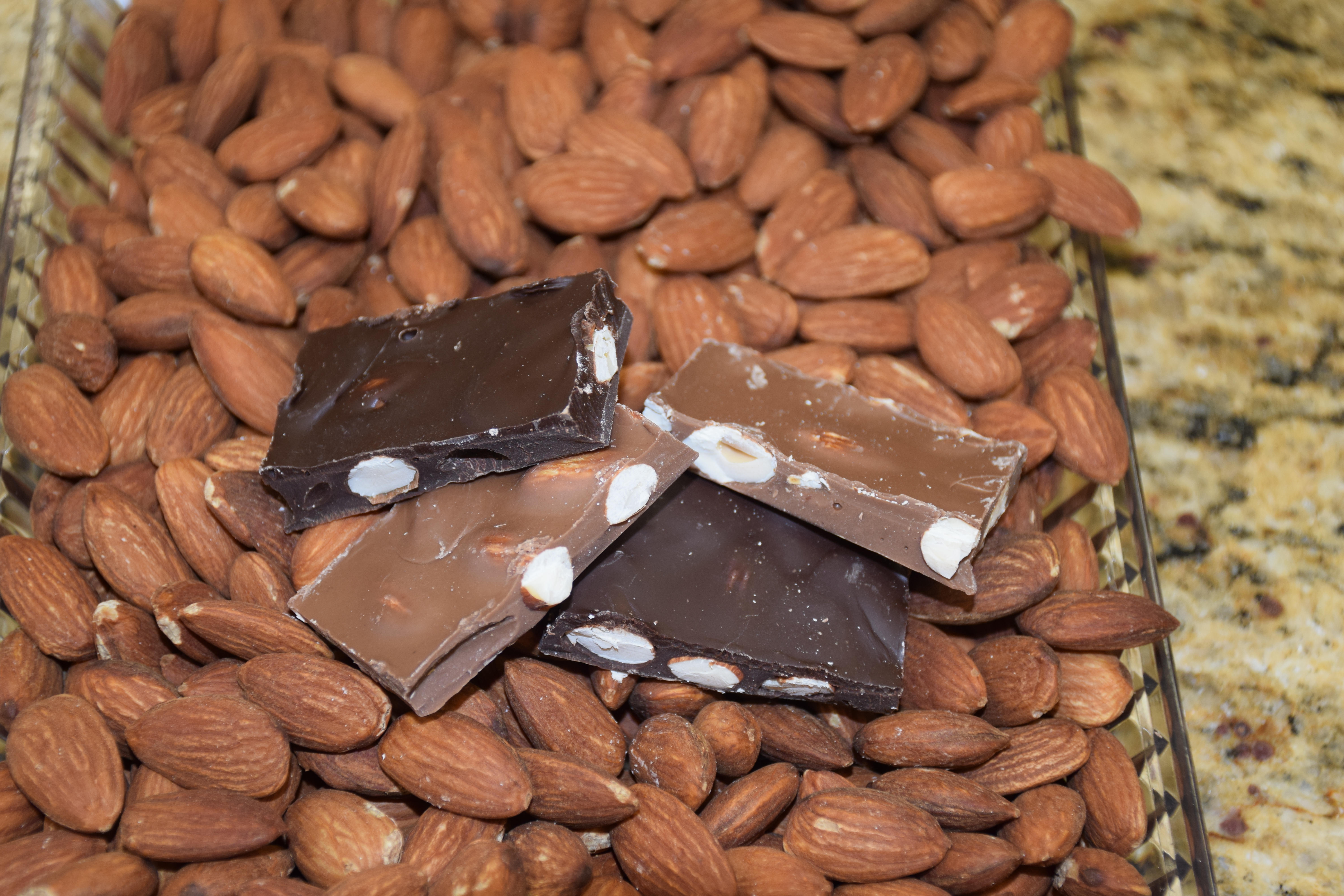 Sugar-Free Almond Nut Bark
