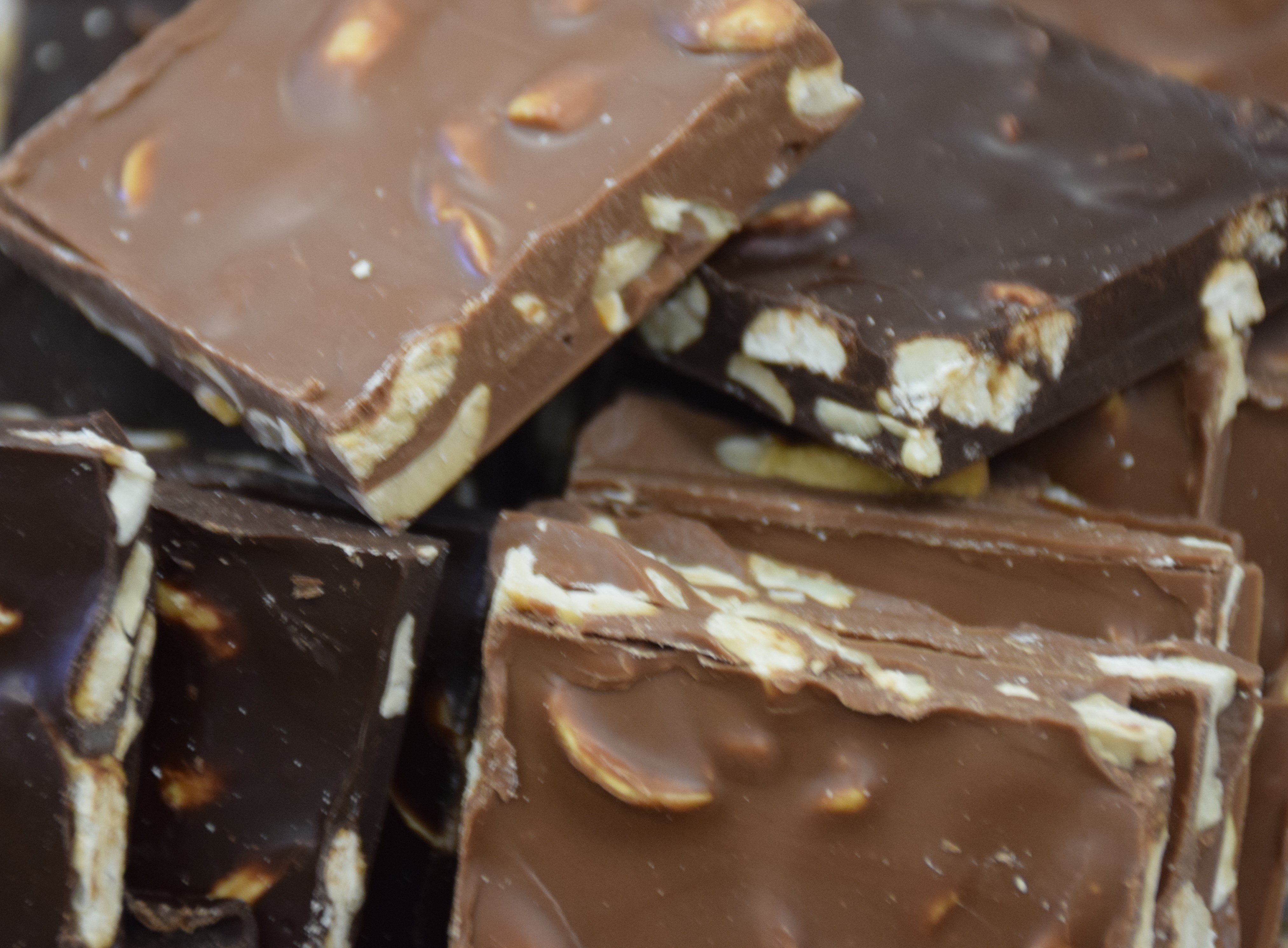 Cashew Nut Bark 312CS