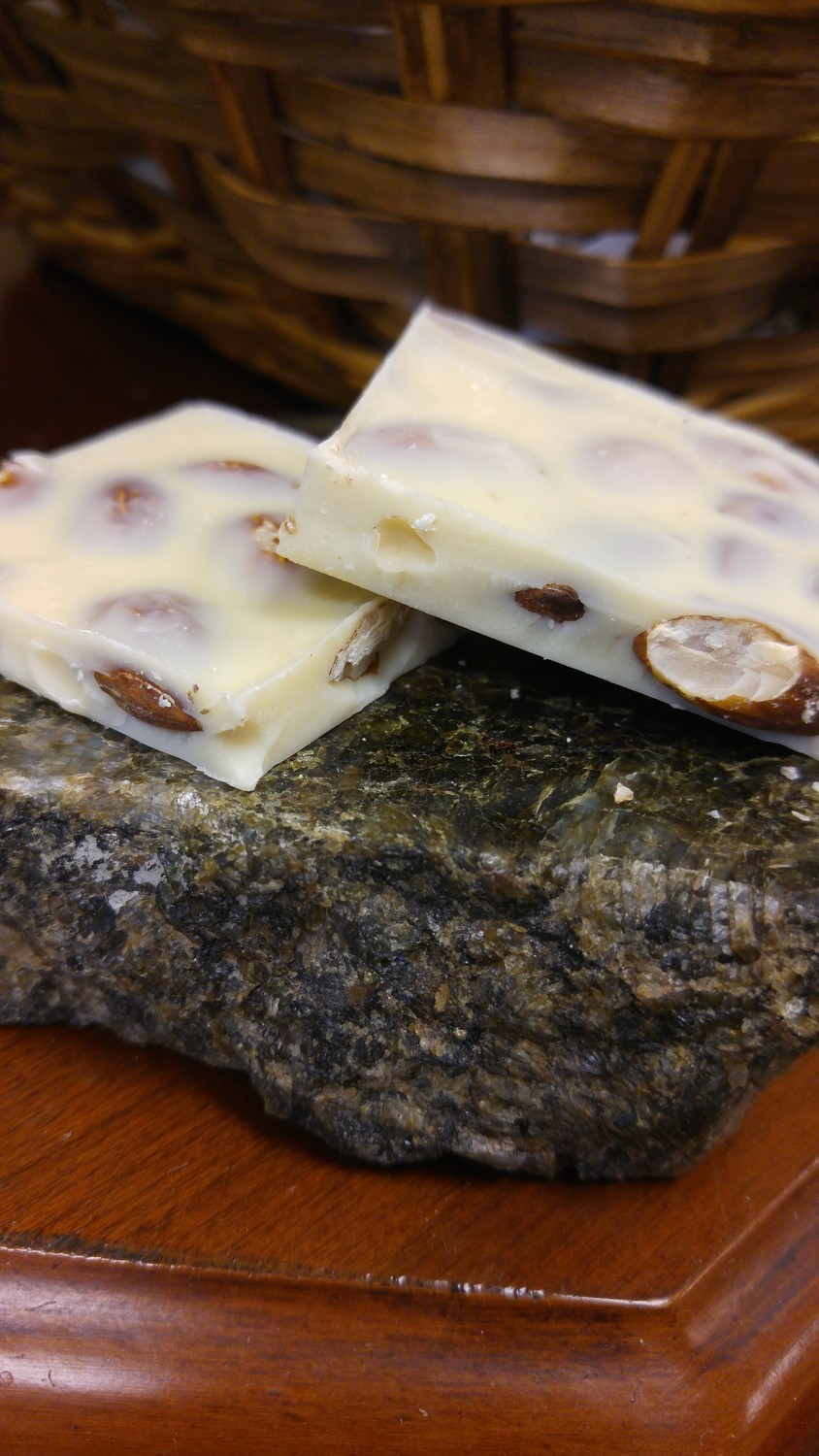 White Chocolate Almond Bark White Chocolate Almond Bark