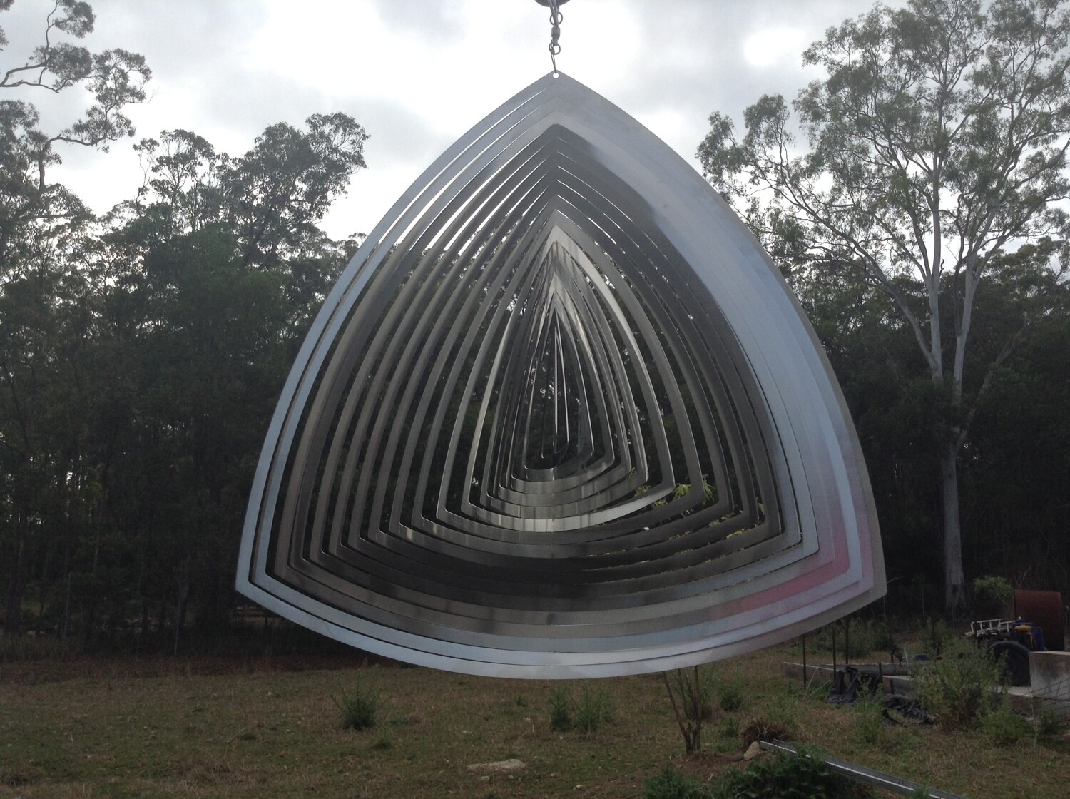 Premium Collection - Curved Triangle 20cm - 316 Stainless Steel & Made in Australia